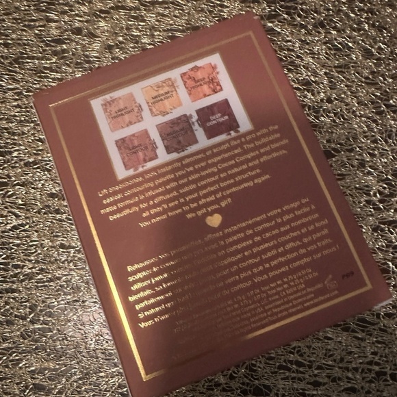 Too Faced Cocoa Contour Palette – Light/Medium - Picture 3 of 5
